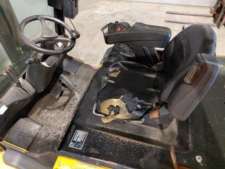 Empilhador de contrapeso 4 rodas Hyundai 45B9