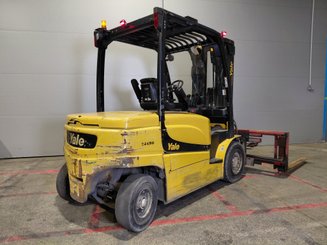 Empilhador de contrapeso 4 rodas Yale ERP45VL