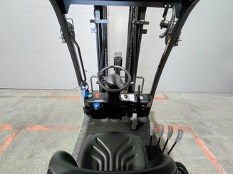 Empilhador de contrapeso 3 rodas Hangcha X3W15i (CPDS15-XD4-SI)