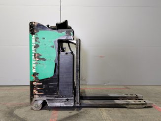 Porta-paletes eléctrico com condutor transportado Mitsubishi PBR20N - 4