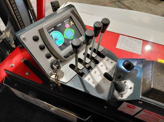 Empilhador multidireccional AMLIFT 45-12/51