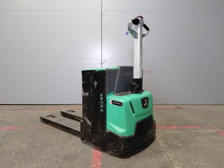 Porta-paletes eléctrico com condutor a pé Mitsubishi PBP20N2E