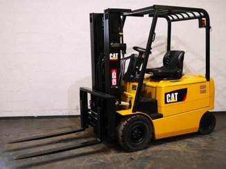 Empilhador de contrapeso 4 rodas