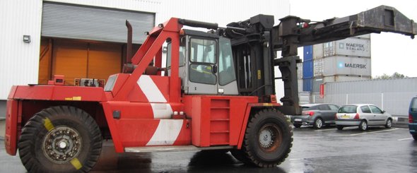 Empilhador de contrapeso 4 rodas Kalmar DCD 320-12 - 1