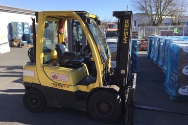 Empilhador de contrapeso 4 rodas