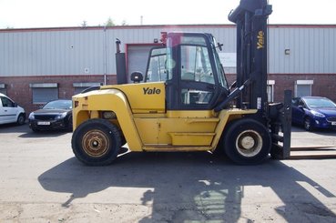 Empilhador de contrapeso 4 rodas