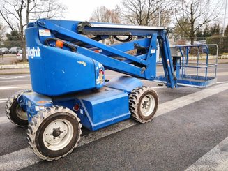 Plataforma de braço articulado Upright AB46E