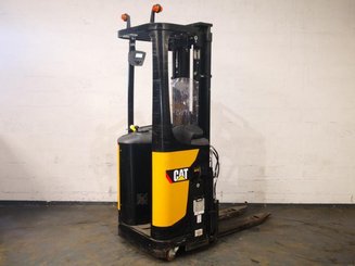 Stacker com condutor transportado Caterpillar NSR16N - 1
