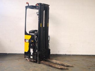 Stacker com condutor transportado Caterpillar NSR16N - 6