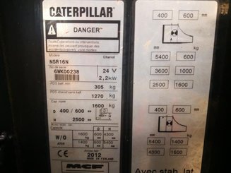 Stacker com condutor transportado Caterpillar NSR16N - 11