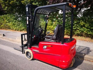 Empilhador de contrapeso 3 rodas Hangcha A3W20 - 4