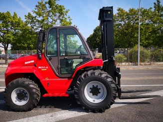 Carreta elevadora todo terreno Manitou M50-4