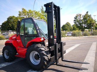 Carreta elevadora todo terreno Manitou M50-4