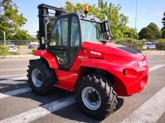 Carreta elevadora todo terreno Manitou M50-4