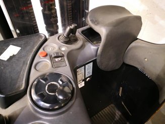 Stacker com condutor transportado Caterpillar NSR16N - 12