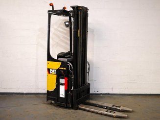 Stacker com condutor transportado Caterpillar NSR16N - 5