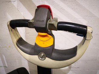 Stacker com condutor a pé Crown ES4000 1.2 TT - 8