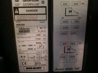 Stacker com condutor transportado Caterpillar NSR20N - 7