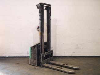 Stacker com condutor a pé Mitsubishi SBP12N - 3