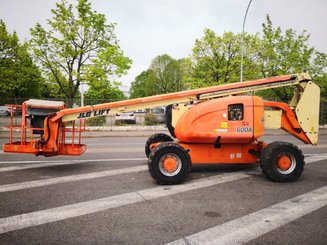 Plataforma de braço articulado JLG 600A - 3