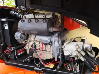 Plataforma de braço articulado JLG 600A - 10