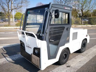 Trator de reboque Charlatte TD225