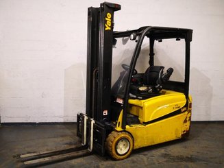 Empilhador de contrapeso 4 rodas