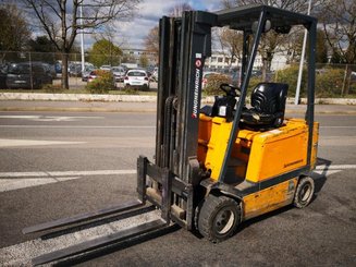 Empilhador de contrapeso 4 rodas