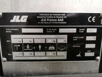 Plataforma com mastro vertical JLG TOUCAN DUO