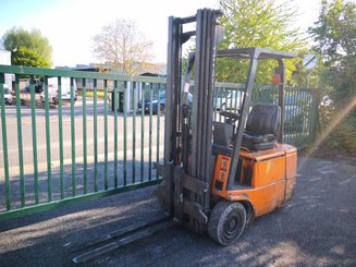 Empilhador de contrapeso 3 rodas