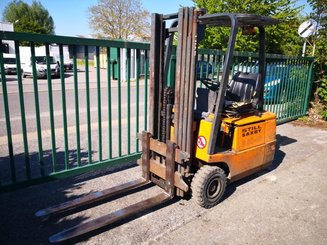 Empilhador de contrapeso 3 rodas