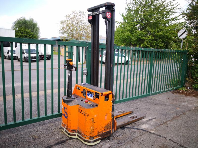 Stacker com condutor a pé STILL EGV1250 - 1
