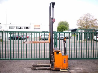 Stacker com condutor a pé STILL EGV1250 - 1