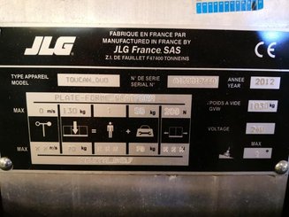 Plataforma com mastro vertical JLG TOUCAN DUO