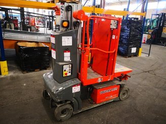 Plataforma com mastro vertical JLG TOUCAN DUO