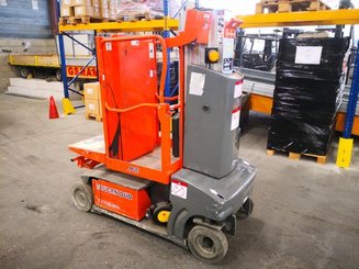 Plataforma com mastro vertical JLG TOUCAN DUO