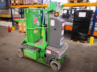 Plataforma com mastro vertical JLG TOUCAN DUO