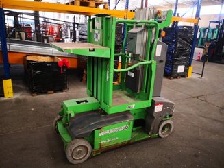 Plataforma com mastro vertical JLG TOUCAN DUO
