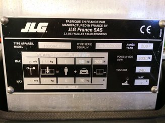 Plataforma com mastro vertical JLG TOUCAN DUO