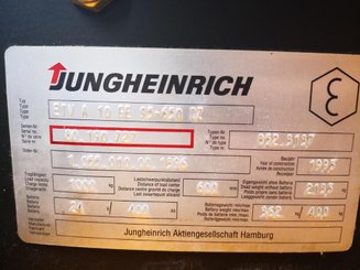 Empilhador retráctil Jungheinrich ETVA10 - 11