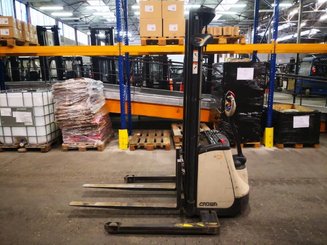 Levantador com braços circundantes Crown ST3000-1.0 - 2