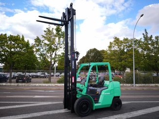 Empilhador de contrapeso 4 rodas Mitsubishi FD40N