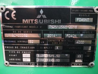 Empilhador de contrapeso 4 rodas Mitsubishi FD40N