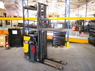 Stacker com condutor transportado Caterpillar NSR16N - 1