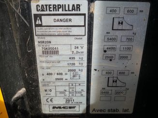 Stacker com condutor transportado Caterpillar NSR20N