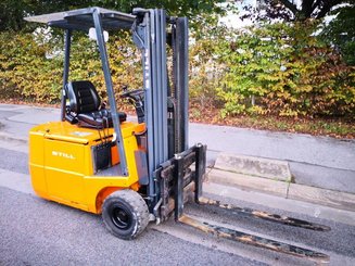 Empilhador de contrapeso 3 rodas