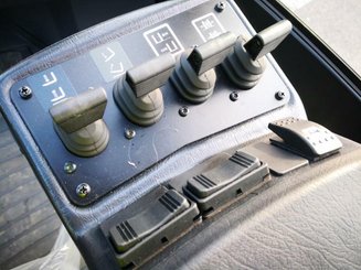 Empilhador de contrapeso 4 rodas Hyster H16XM-6 - 15