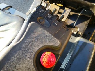 Empilhador de contrapeso 3 rodas Caterpillar EP18NT - 8