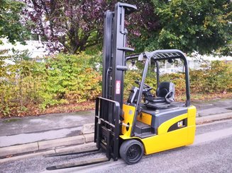 Empilhador de contrapeso 3 rodas