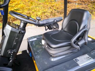 Empilhador de contrapeso 3 rodas Caterpillar EP20NT - 6